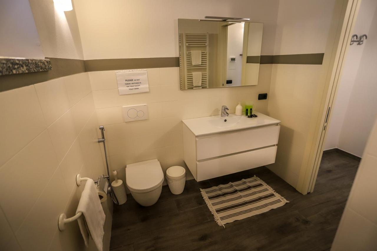 דירות ורנה Tizi House מראה חיצוני תמונה