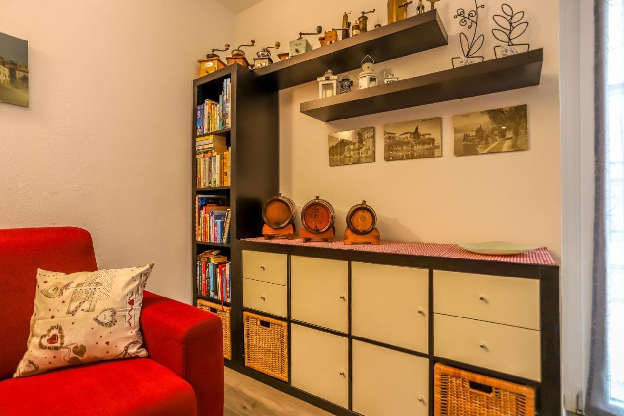 דירות ורנה Tizi House מראה חיצוני תמונה